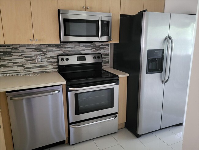 Photo - 2701 SE 12th Rd Unit 202