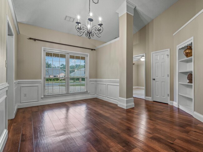 Photo - 163 Sugar Plum Dr