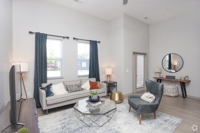 1BR, 1BA - 788 SF