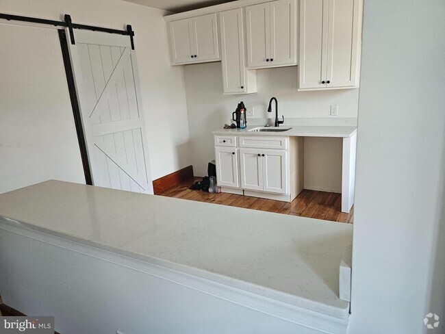 Building Photo - 1204 Juniper St Rental