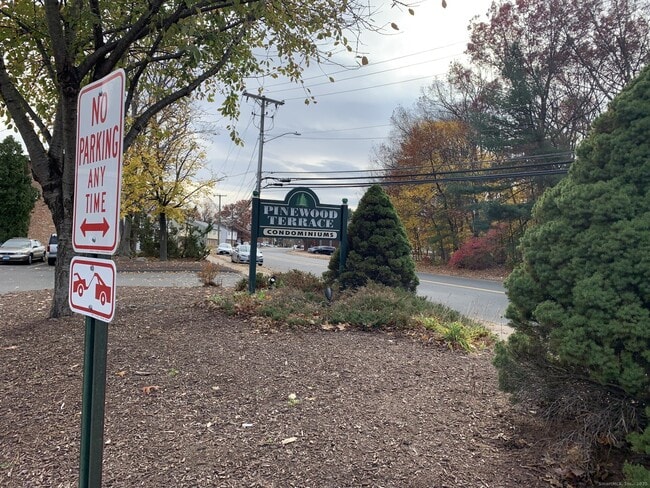 Building Photo - 507 Emmett St Unit APT 13