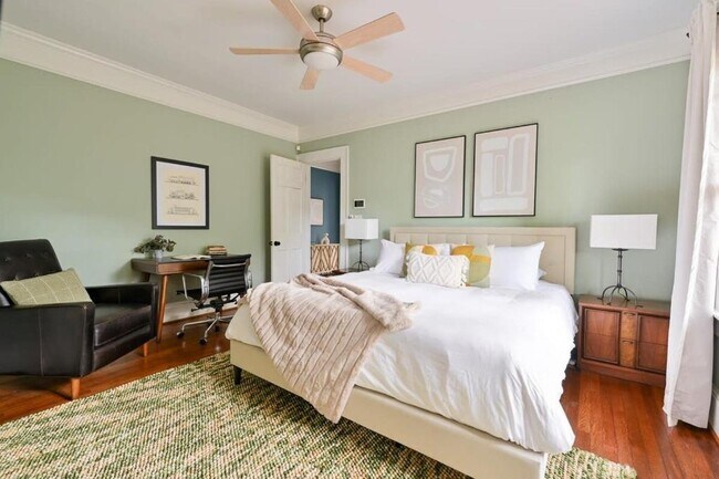 Photo - 2076 Ridgedale Rd NE