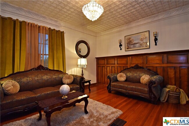 Building Photo - 1508 TX-46 Rental