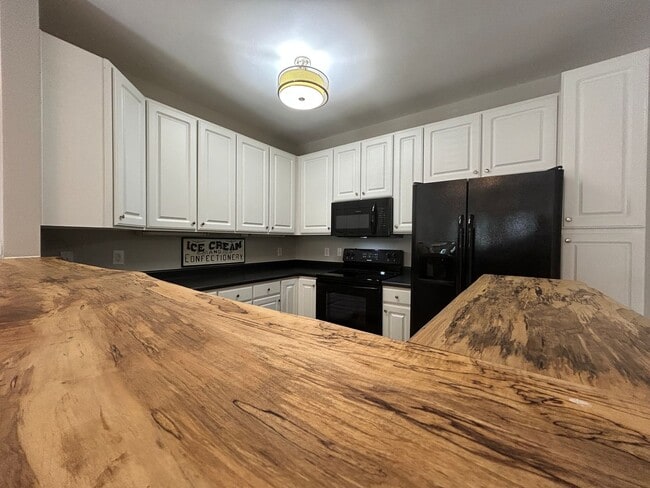 Photo - Convenient Boone Living – 3BD/3BA at Pine ... Unit 201