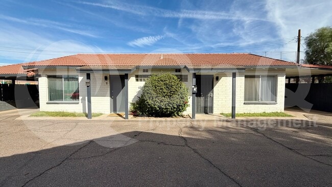 Building Photo - 3931 N Longview Ave Unit 2