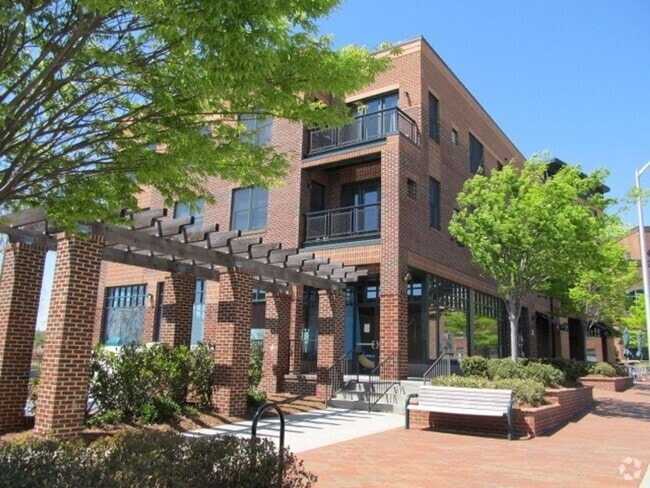 Building Photo - Chapel Hill / 2BR Southern Village Condo A... Unit 303