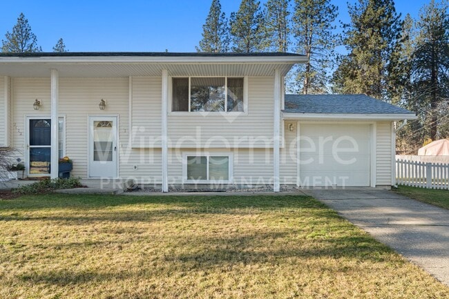 Building Photo - 2010-12 S. Woodlawn Rd Unit 2010