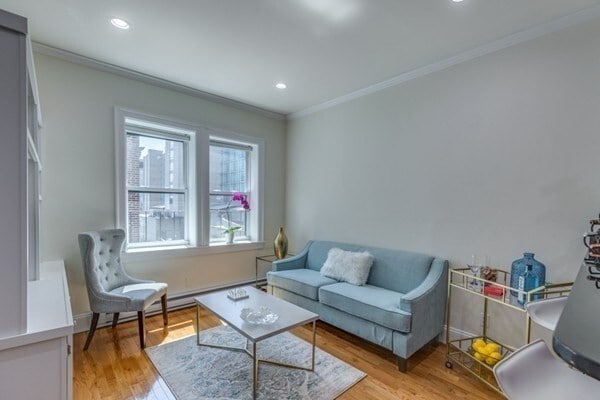 Building Photo - 8 Garrison St Unit 9