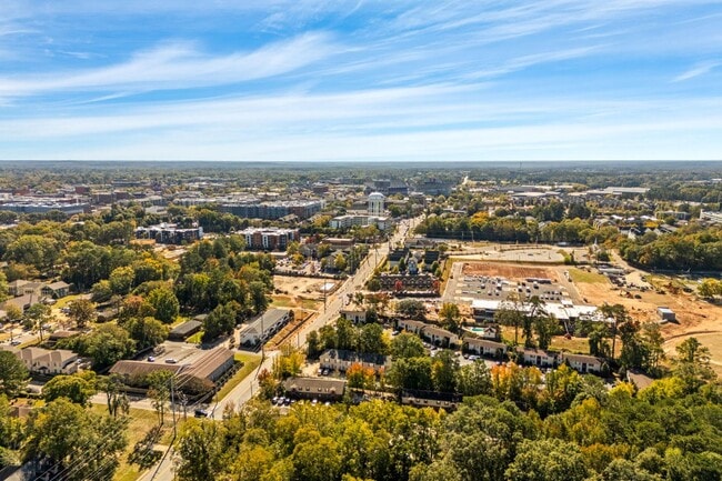 Photo - 449 N Donahue Dr