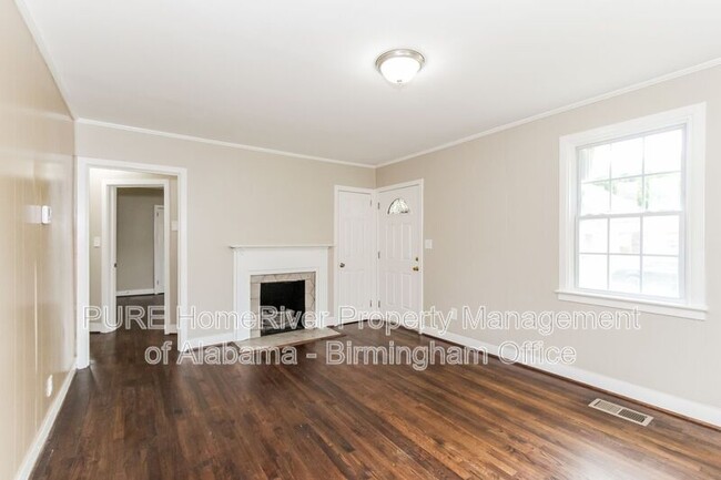 Photo - 208 22nd St SW