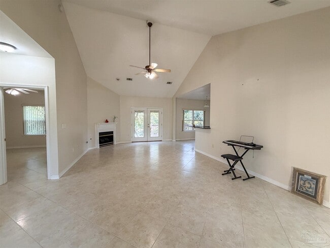 Photo - 1490 Chalet Pl