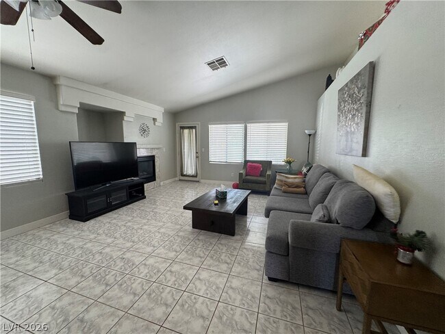 Photo - 4484 Willowhill Ct