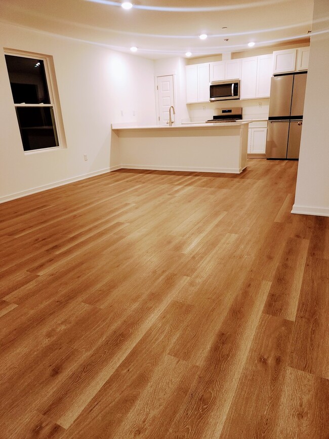 Photo - 2334 Noble Ln