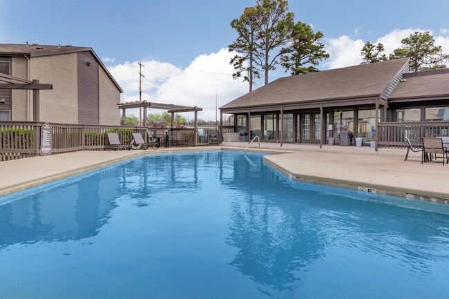 Photo - Urban Oaks @ 51st Apartments