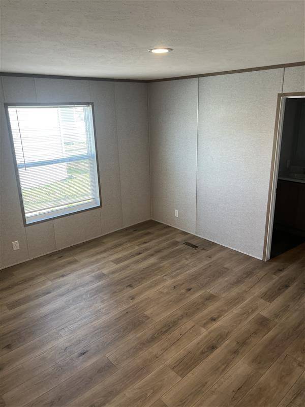 Photo - 200 E Zora St