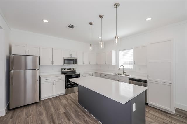 Photo - 1605 Daniel Dr