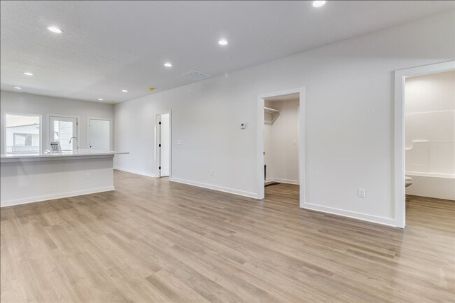 Photo - Beautiful Four Bedroom, Two Bathroom