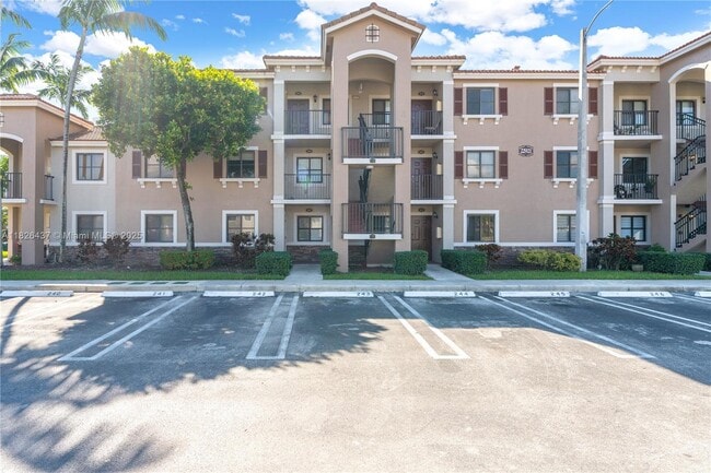 Building Photo - 22921 SW 88th Pl Unit 301