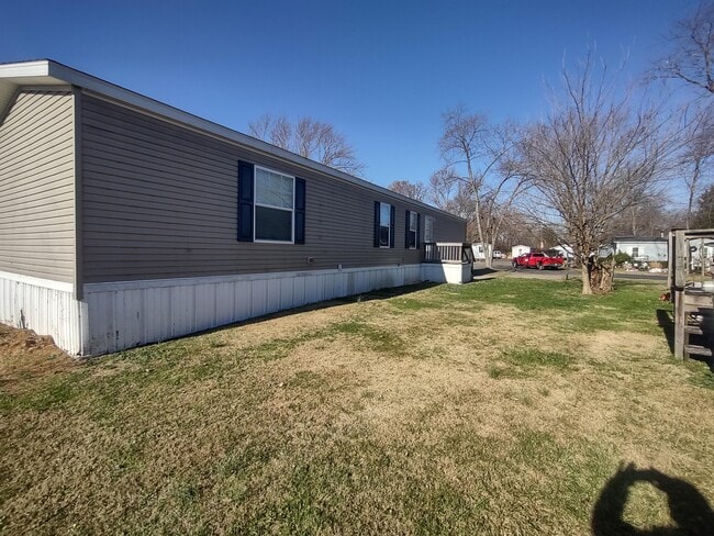 Photo - 2304 Wellington Green Dr