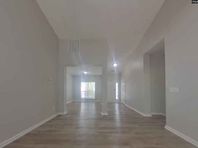 Photo - 111 Glendevon Way