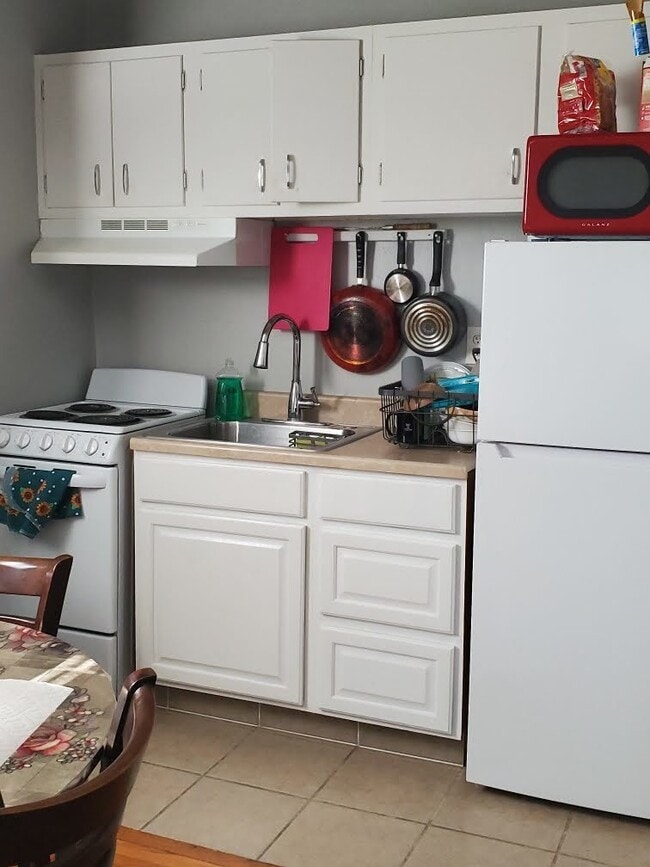 Photo - Move-In Today: Awesome 1-Bed, 1-Bath Apartment/Home! Unit #2