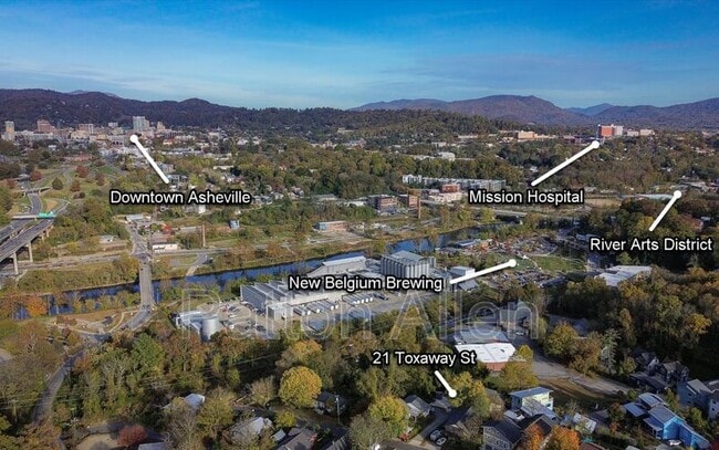 Photo - 21 Toxaway St