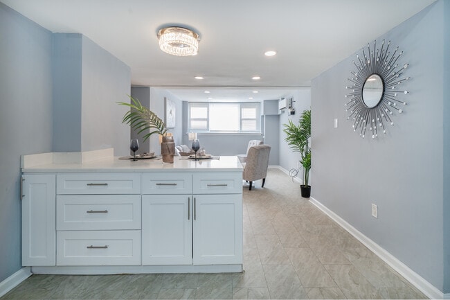 Photo - 1301 N Harrison St Unidad 002