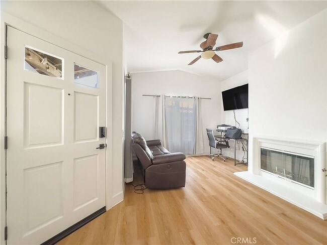 Photo - 141 Timbre Unit 12