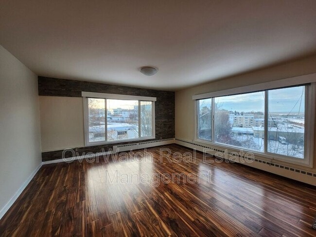 Photo - 140 Eagle St