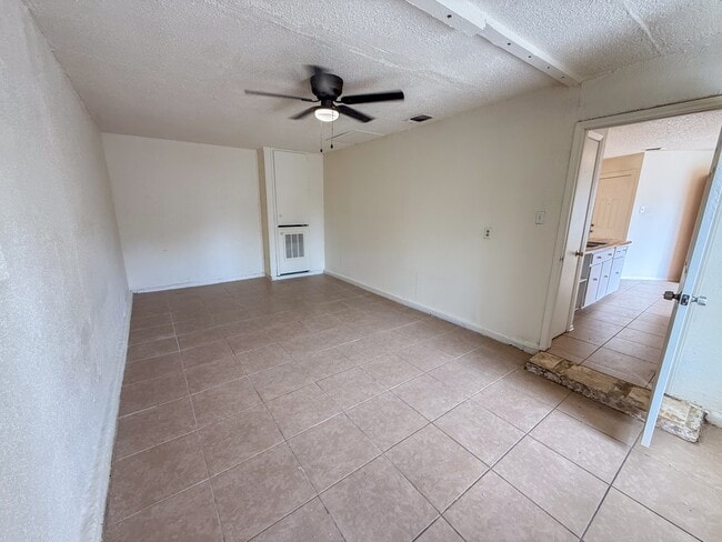 Photo - 4047 Indian Sunrise