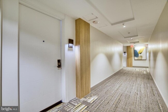 Photo - 925 N Fairfax St Unit 1004