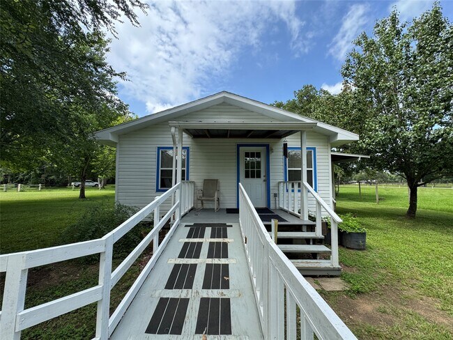 Photo - 2300 Bowler Rd