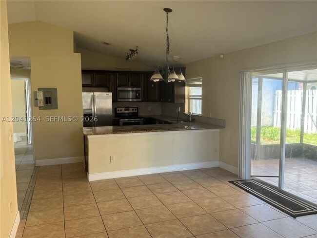 Photo - 2399 Harbor Town Dr