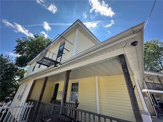 177 Boyden St Unit 2