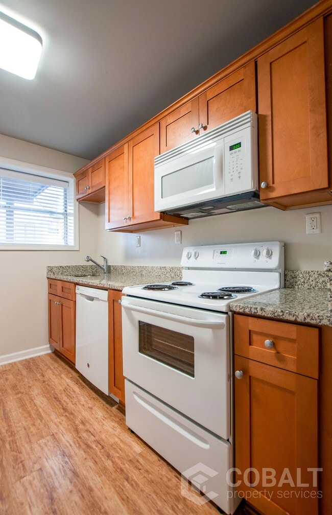 Photo - 271 Glen Iris Dr NE Unit 4A