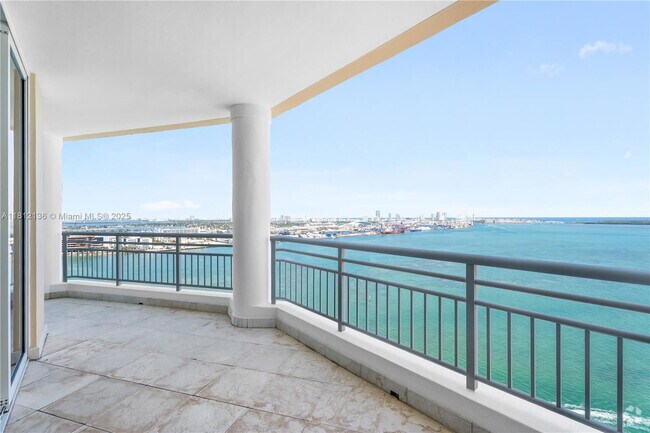 Building Photo - 848 Brickell Key Dr Rental