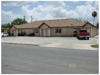 Photo - Lake View Apartments