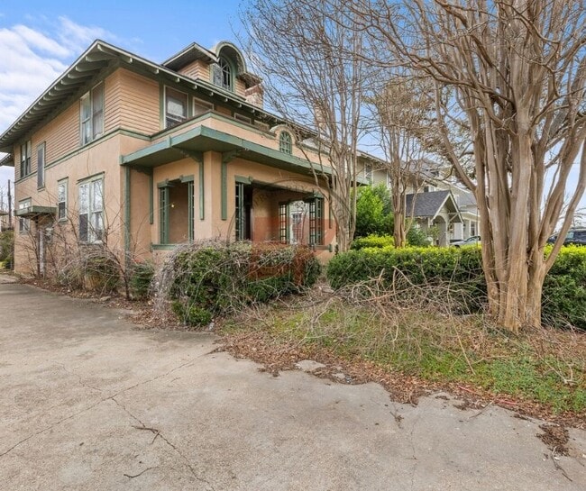 Photo - 2214 Gorman Ave