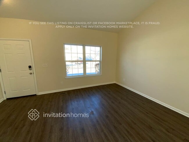 Photo - 631 Edward Dr