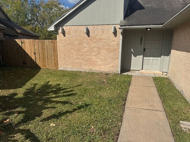 Photo - 2038 Woodland Hills Dr