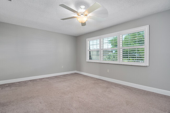 Photo - 1901 Indian River Blvd