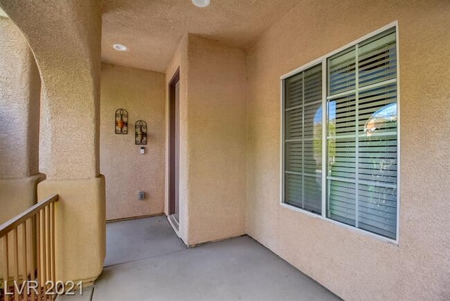 Photo - 5597 Jelsma Ave