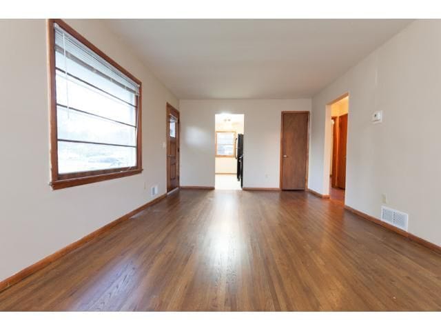 Photo - 8490 Monroe St NE