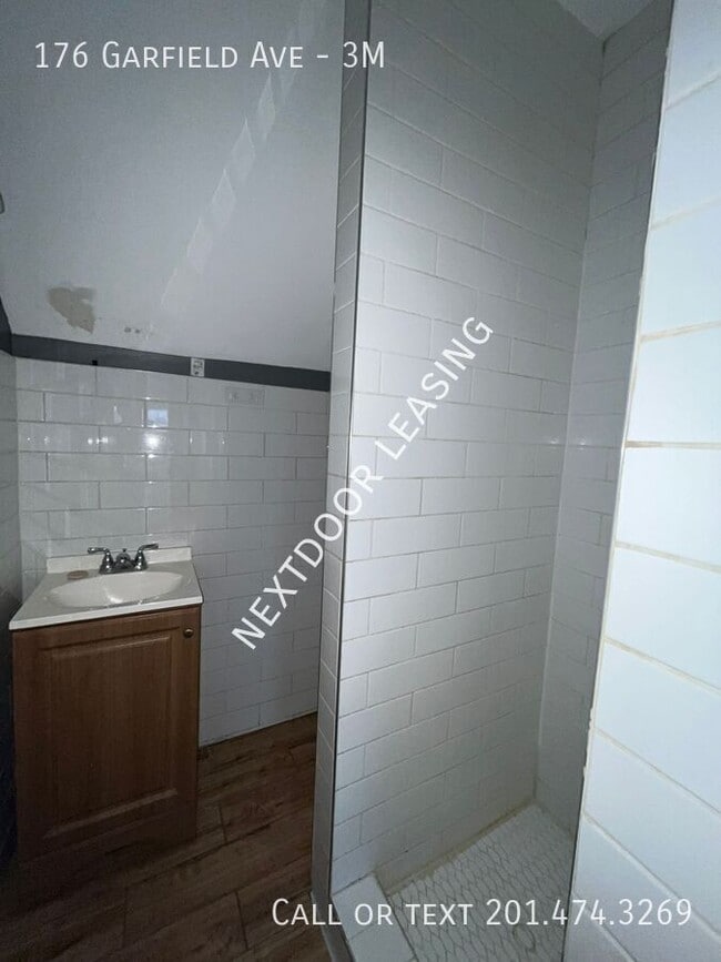 Photo - 176 Garfield Ave Unit 3M