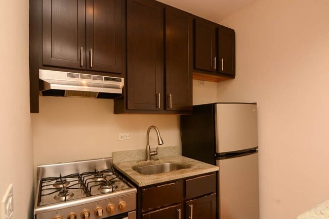 Photo - 4619 N Paulina St Unit 214