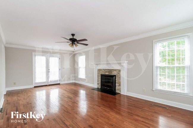 Photo - 2005 Middleham Dr