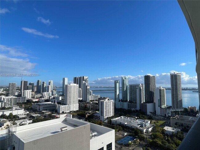 Photo - 1600 NE 1st Ave Unidad 3618