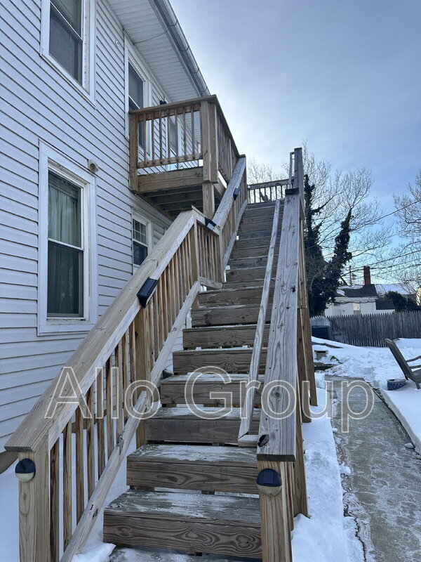 Photo - 655 Green St Unit 2