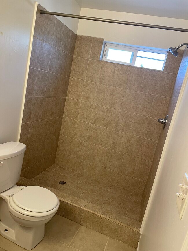 Photo - 1989 E Villa St Unit 1989