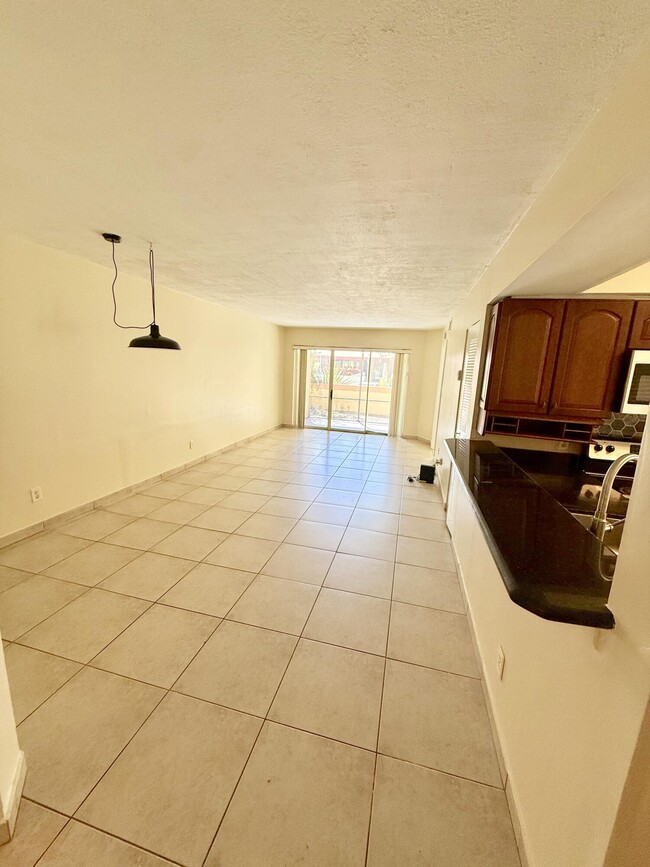 968 Coral Club Dr Unit 968